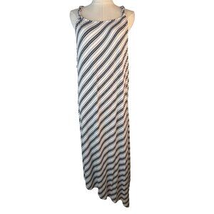 2/$30 Jennifer Lopez 2X Black & White Flowy Striped Sleeveless Maxi Dress